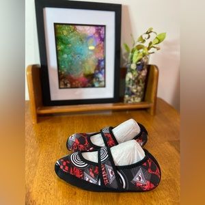 Nufoot Betsy Lou Indoor Footwear, Sise XL